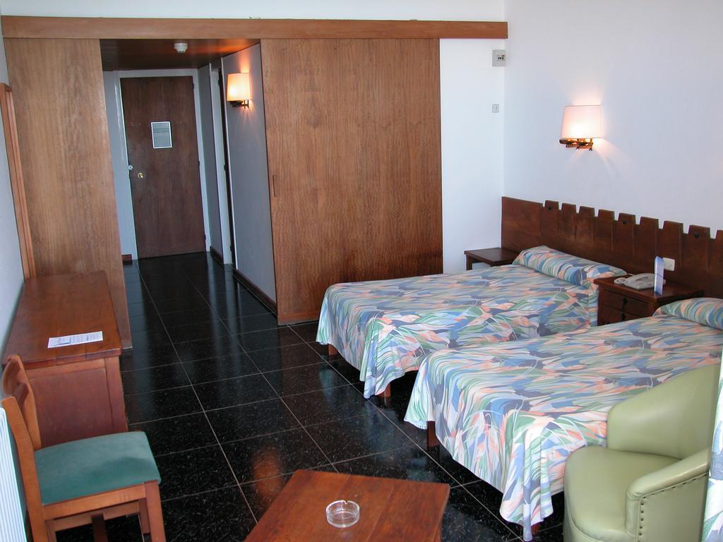 Hotel Arenal Sant Antoni de Portmany Esterno foto